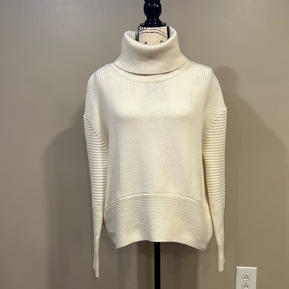 Lauren Ralph Lauren Sweaters - LAUREN Ralph Lauren Wool Blend Turtleneck Sweater